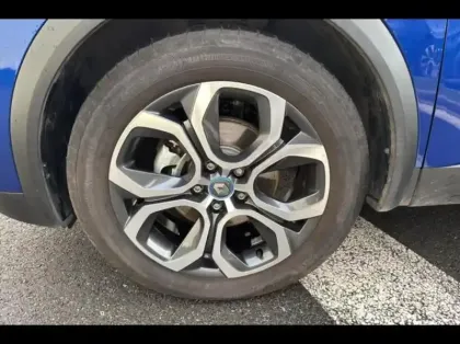 Photo 12 Renault Captur  1.6 E-Tech hybride 145ch Intens -21