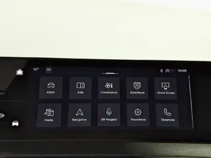 Photo 35 Peugeot 3008  Hybrid 145 e-DCS6