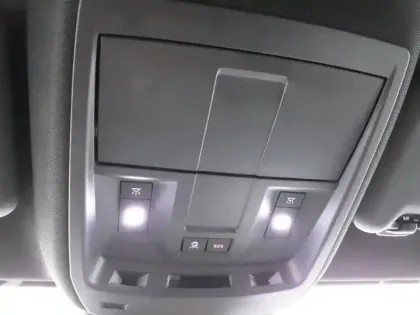 Photo 36 Peugeot 3008  Hybrid 145 e-DCS6