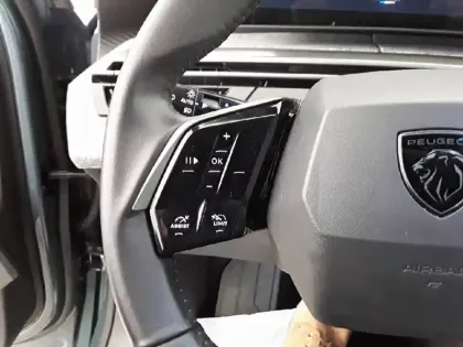 Photo 25 Peugeot 3008  Hybrid 136 e-DCS6