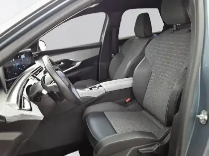 Photo 10 Peugeot 3008  Hybrid 136 e-DCS6