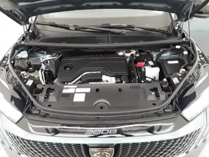 Photo 65 Peugeot 3008  Hybrid 136 e-DCS6