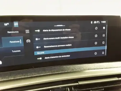 Photo 137 Peugeot 3008  Hybrid 136 e-DCS6