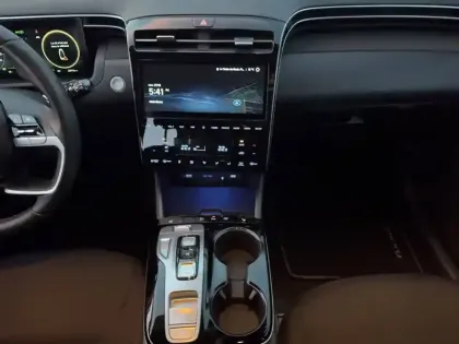 Photo 5 Hyundai Tucson  1.6 T-GDI 230 Hybrid BVA6