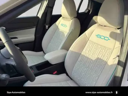 Photo 53 Fiat 600  T-Gen 3 1.2 Hybrid 110ch eDCT6