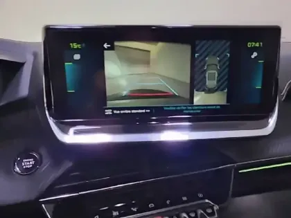 Photo 19 Peugeot 2008  Electrique 136 ch