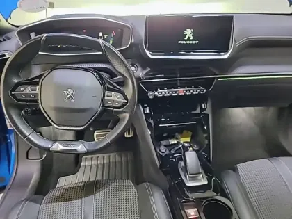 Photo 7 Peugeot 2008  Electrique 136 ch