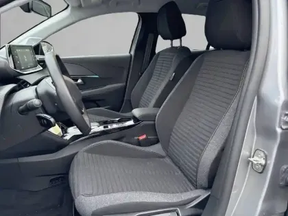 Photo 10 Peugeot 208  Electrique 50 kWh 136ch