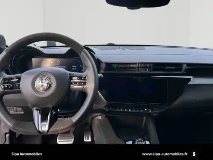 Photo 5 Alfa Romeo Junior  Elettrica 156 ch