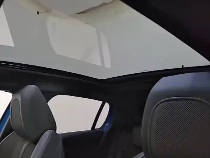 Photo 31 Peugeot 208  PureTech 100 S&S BVM6