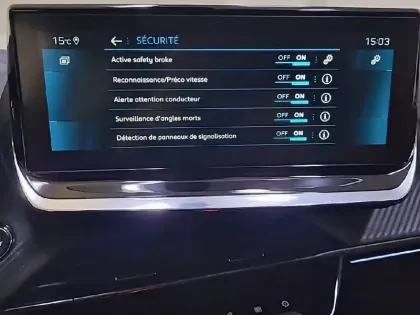 Photo 21 Peugeot 208  PureTech 100 S&S BVM6