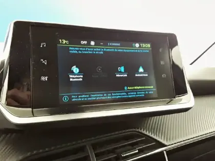 Photo 38 Peugeot 208  Electrique 50 kWh 136ch