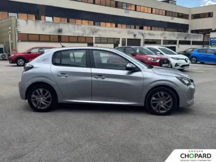 Photo 35 Peugeot 208  PureTech 75 S&S BVM5