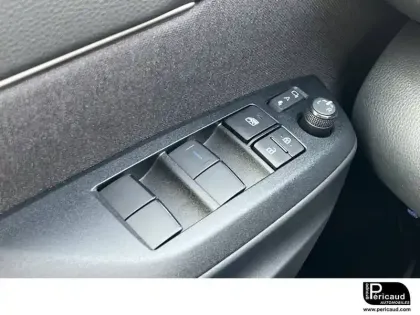 Photo 11 Toyota Yaris  Cross Hybride 116h 2WD