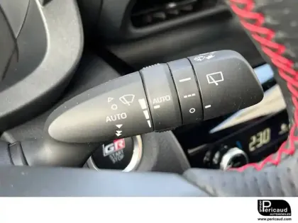 Photo 102 Toyota Yaris  Cross Hybride 116h 2WD