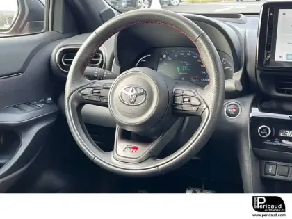 Photo 97 Toyota Yaris  Cross Hybride 116h 2WD