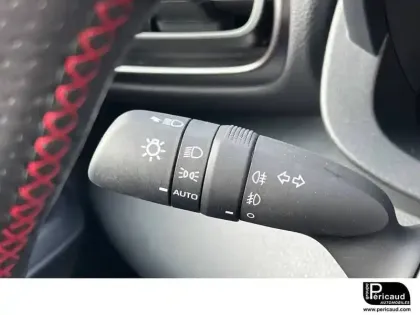 Photo 101 Toyota Yaris  Cross Hybride 116h 2WD