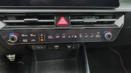 Photo 19 Kia Niro  1.6 GDi 141 ch HEV DCT6