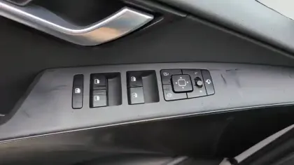 Photo 17 Kia Niro  1.6 GDi 141 ch HEV DCT6