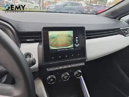 Photo 14 Renault Clio  E-Tech full hybrid 145