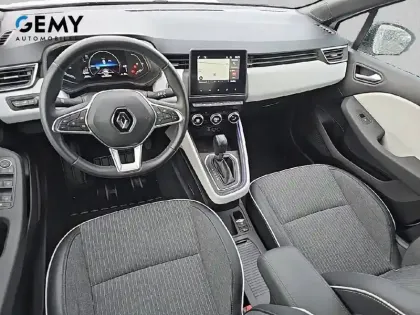 Photo 7 Renault Clio  E-Tech full hybrid 145