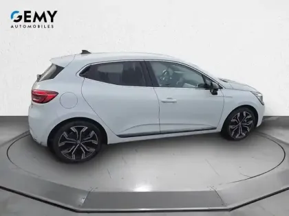 Photo 3 Renault Clio  E-Tech full hybrid 145