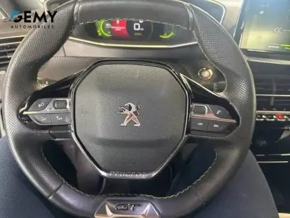 Photo 43 Peugeot 2008  PureTech 130 S&S BVM6