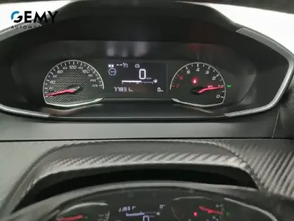 Photo 14 Peugeot 208  BlueHDi 100 S&S BVM6