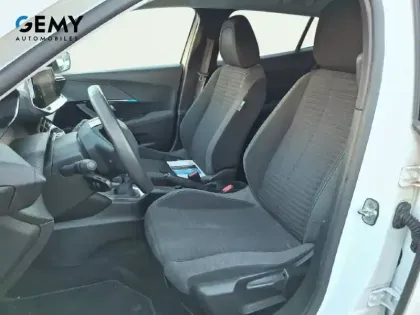 Photo 8 Peugeot 2008  PureTech 100 S&S BVM6