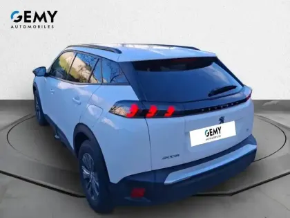 Photo 38 Peugeot 2008  PureTech 100 S&S BVM6