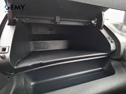 Photo 18 Peugeot Partner  FOURGON STANDARD 650 KG BLUEHDI 100 S&S BVM5