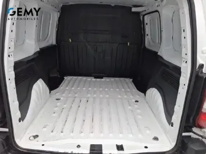 Photo 5 Peugeot Partner  FOURGON STANDARD 650 KG BLUEHDI 100 S&S BVM5