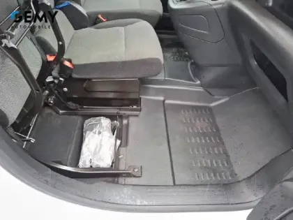 Photo 23 Peugeot Partner  FOURGON STANDARD 650 KG BLUEHDI 100 S&S BVM5