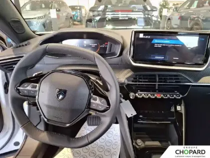 Photo 34 Peugeot 2008  Hybrid 145 e-DCS6