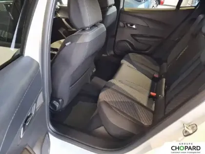 Photo 60 Peugeot 2008  Hybrid 145 e-DCS6