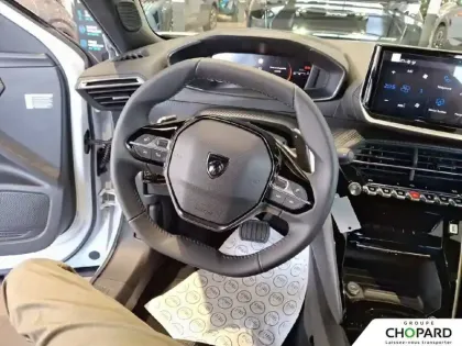 Photo 66 Peugeot 2008  Hybrid 145 e-DCS6