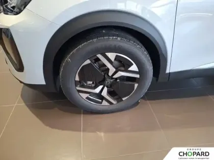 Photo 61 Peugeot 2008  Hybrid 145 e-DCS6