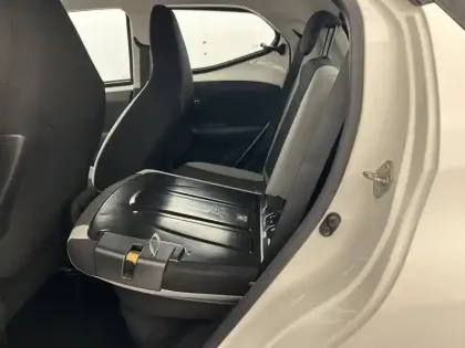 Photo 24 Toyota Aygo  1.0 VVT-i