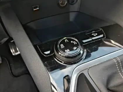 Photo 18 Peugeot 3008  Puretech 130ch S&S BVM6