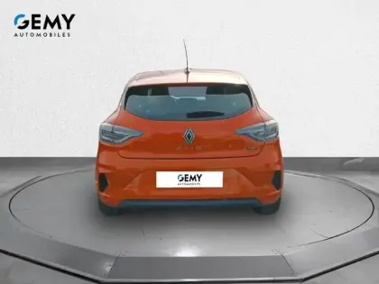 Photo 12 Renault Clio  E-Tech full hybrid 145 ch GSR2
