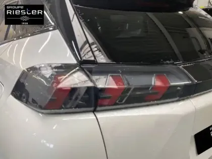 Photo 16 Peugeot 2008  Electrique 136 ch