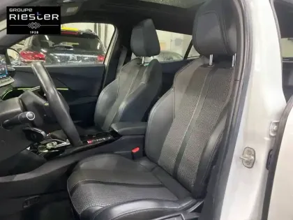 Photo 10 Peugeot 2008  Electrique 136 ch