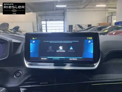 Photo 19 Peugeot 2008  Electrique 136 ch