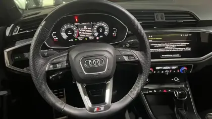 Photo 17 Audi Q3  45 TFSIe 245 ch S tronic 6