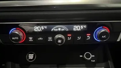 Photo 10 Audi Q3  45 TFSIe 245 ch S tronic 6