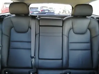 Photo 30 Volvo V60  T6 AWD Recharge 253 ch + 87 ch Geartronic 8