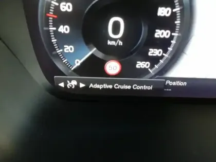 Photo 15 Volvo V60  T6 AWD Recharge 253 ch + 87 ch Geartronic 8