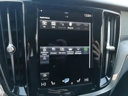 Photo 26 Volvo V60  T6 AWD Recharge 253 ch + 87 ch Geartronic 8