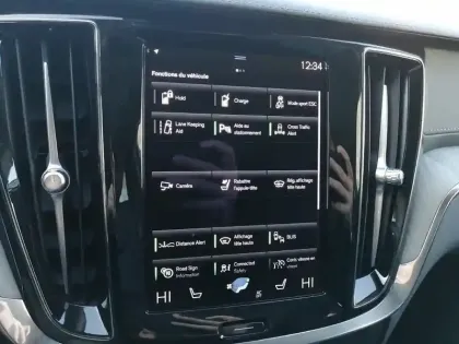 Photo 23 Volvo V60  T6 AWD Recharge 253 ch + 87 ch Geartronic 8