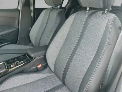 Photo 10 Peugeot 208  PureTech 100 S&S BVM6